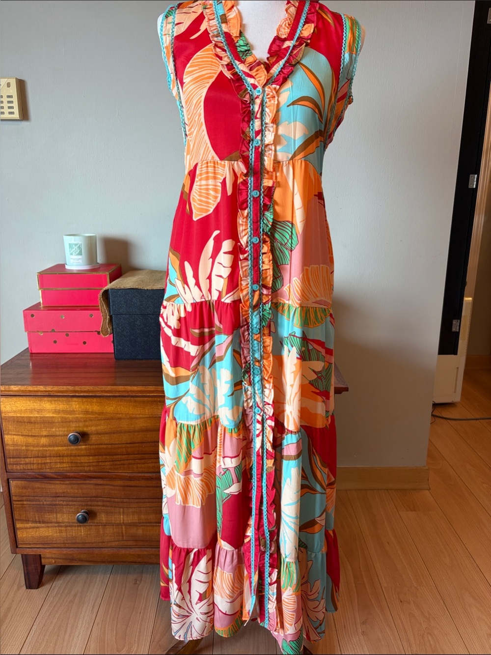 🥰 Women's Tropical Print Maxi Dress in Red, Orange & Aqua